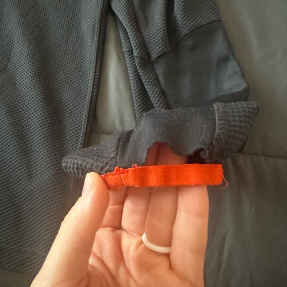 Under Armour Combine Hoodie Men’s L Fitted Pullover Quarter Zip Black Orange - Picture 5 of 5